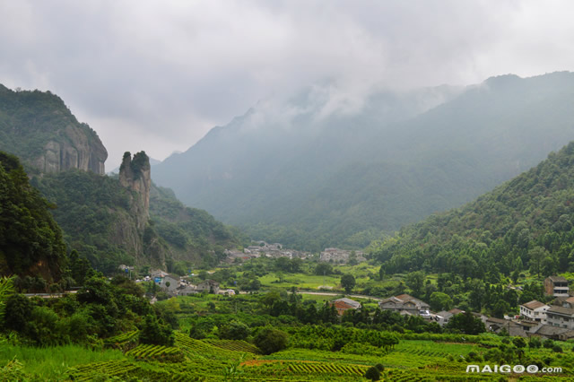 人气榜单前十8月去哪里旅游好