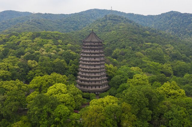 青岛10大城市新地标上榜的有： 青岛五月的风青岛八大关近代建筑青岛奥帆中心