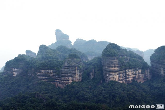 前10可以去爬山的贵阳景点