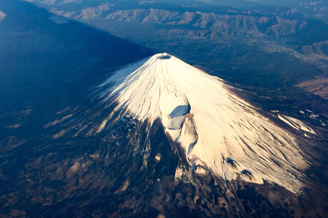 世界上有名的火山排行榜上榜的有： 富士山克利夫蘭火山帕卡亞火山